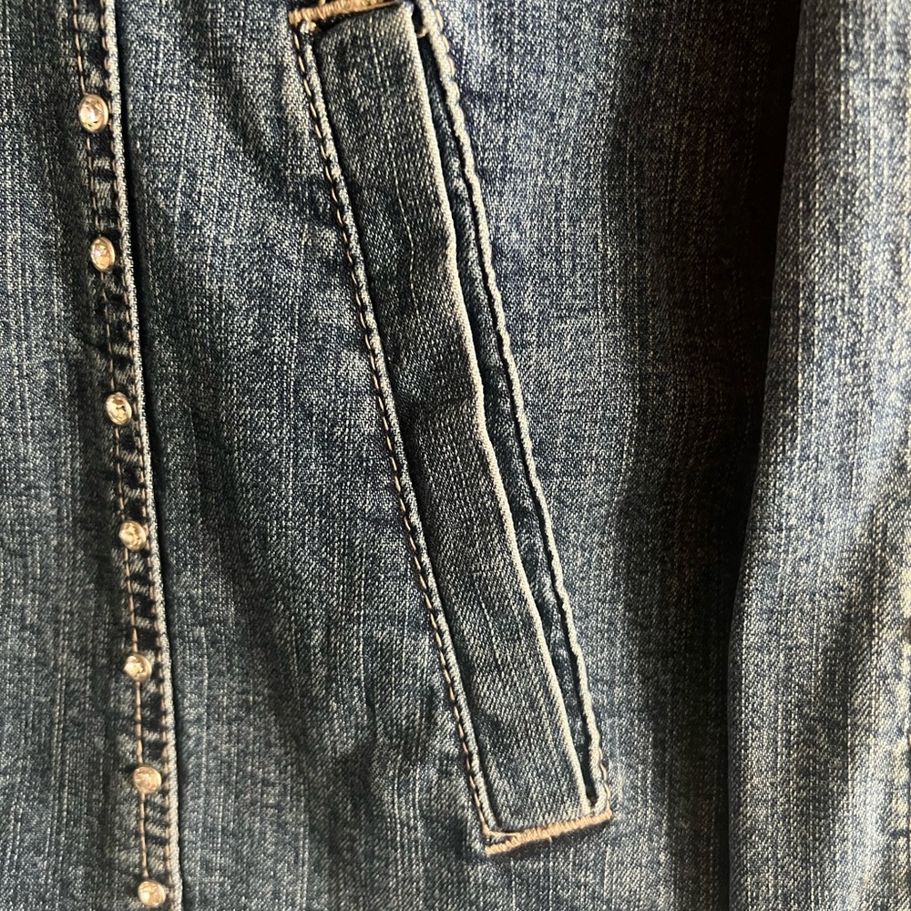 Jean jacket - Picture 4 of 8